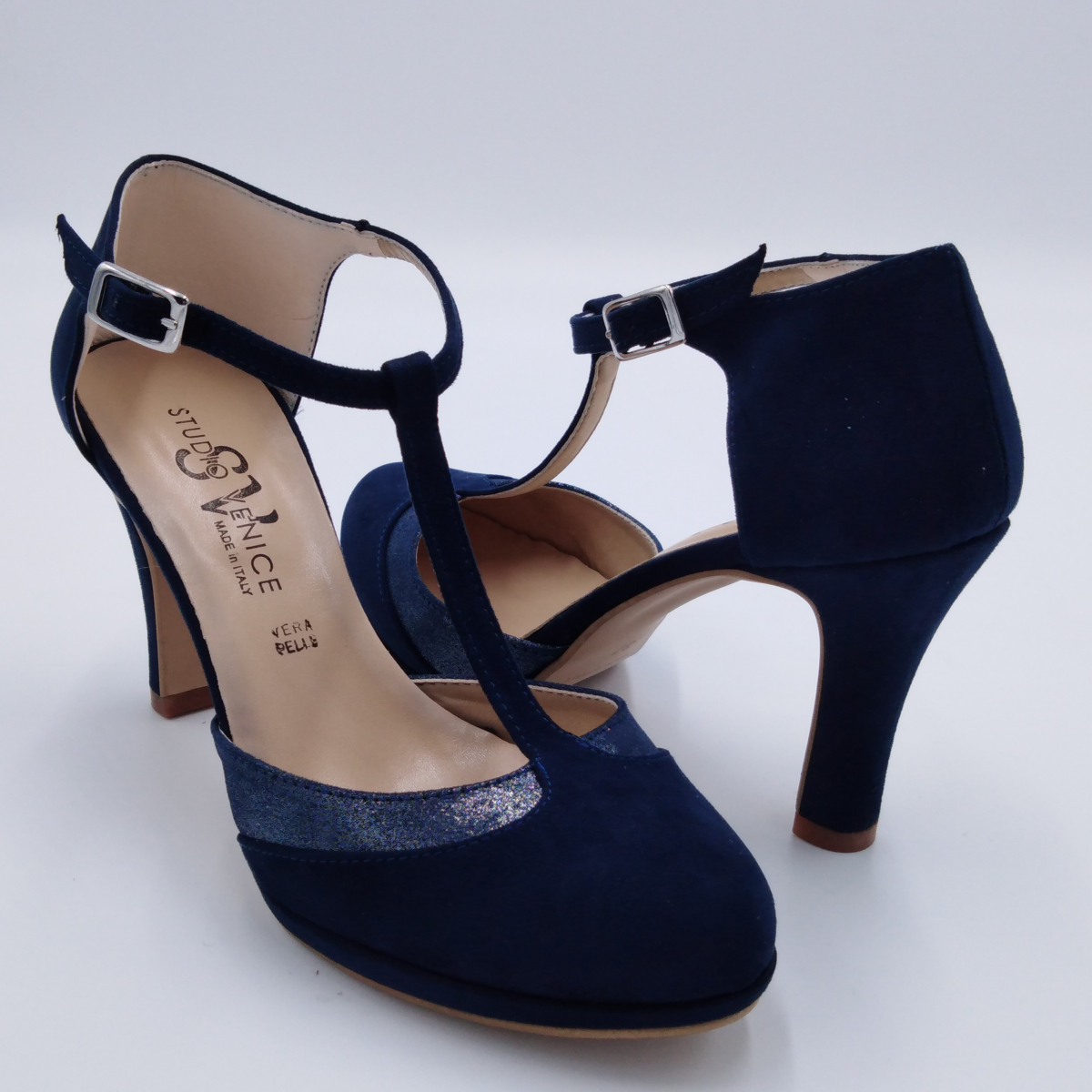 scarpe blu con tacco e plateau